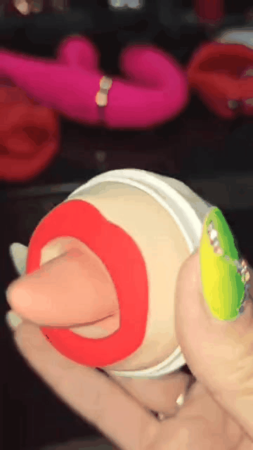 GIF_2779870250227_230229_673